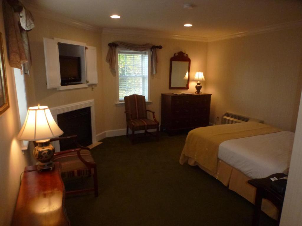 Quality Inn At General Lee'S Headquarters 盖茨堡 外观 照片